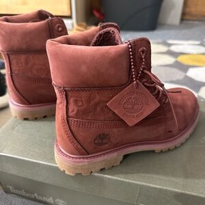 NEW Timberland classic waterproof boots